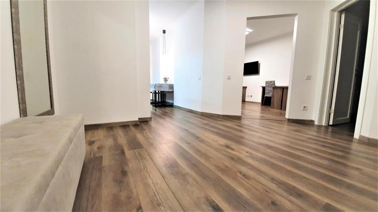 Lux Апартаменты В Киеве Exteriör bild